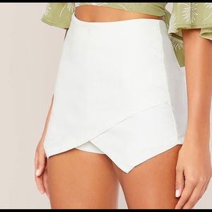 Asimetrycal short 🤍